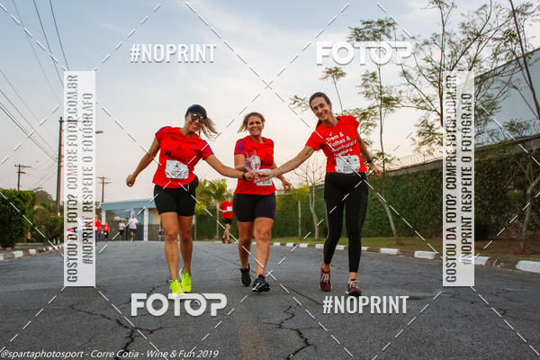 Buy your photos of the eventCorre Cotia - Wine & Fun 2019 on Fotop