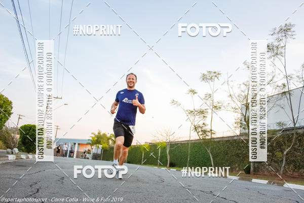 Buy your photos of the eventCorre Cotia - Wine & Fun 2019 on Fotop