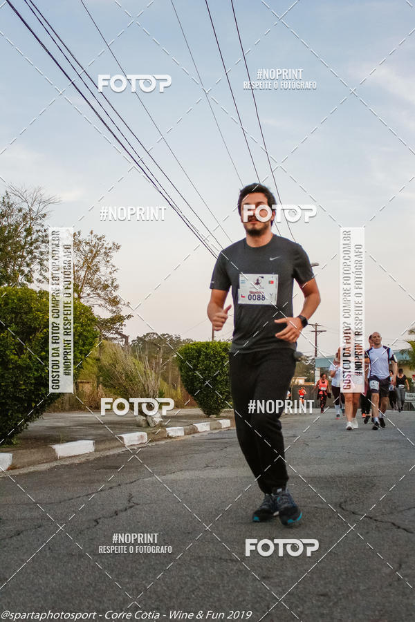 Buy your photos of the eventCorre Cotia - Wine & Fun 2019 on Fotop