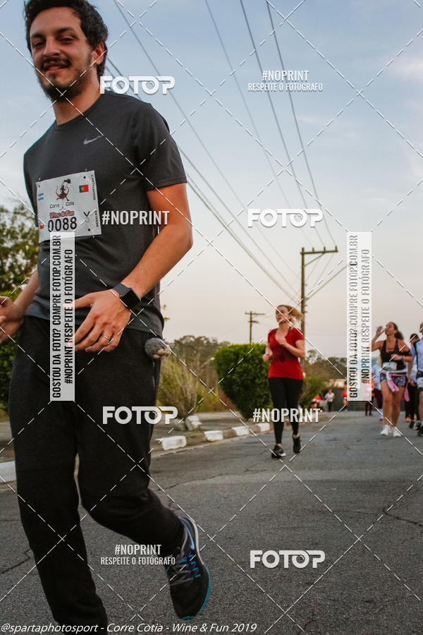 Buy your photos of the eventCorre Cotia - Wine & Fun 2019 on Fotop