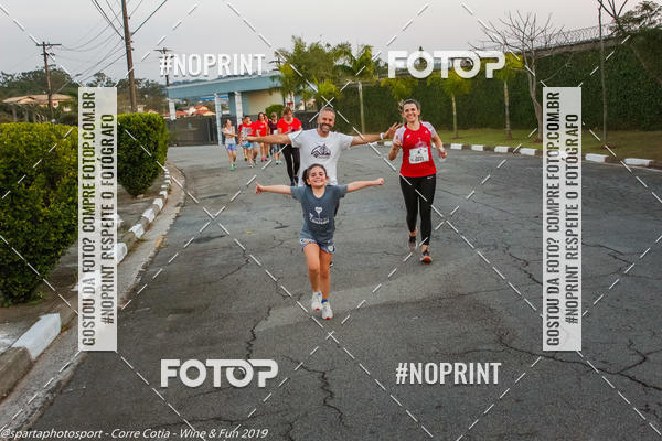 Buy your photos of the eventCorre Cotia - Wine & Fun 2019 on Fotop