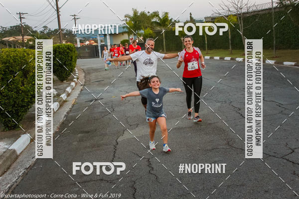 Buy your photos of the eventCorre Cotia - Wine & Fun 2019 on Fotop