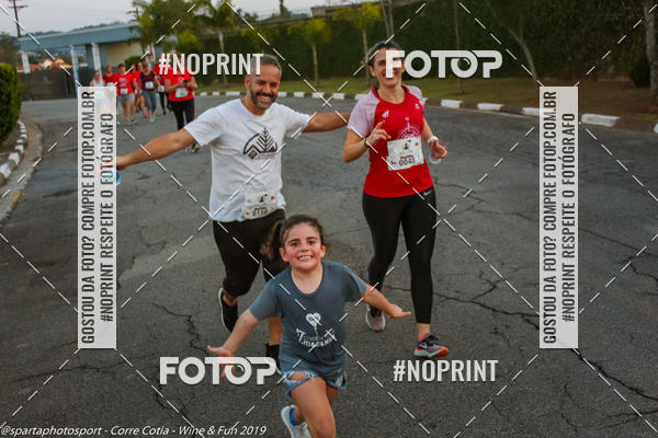 Buy your photos of the eventCorre Cotia - Wine & Fun 2019 on Fotop