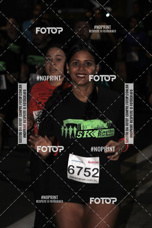 Buy your photos of the event5k Kaethe Richers - Corrida Noturna on Fotop