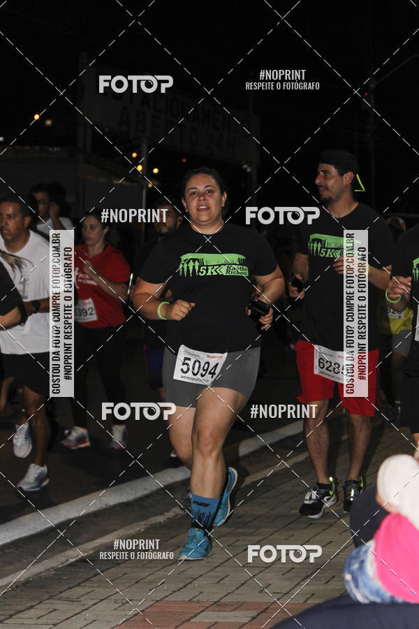 Buy your photos of the event5k Kaethe Richers - Corrida Noturna on Fotop
