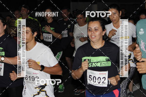 Buy your photos of the event5k Kaethe Richers - Corrida Noturna on Fotop
