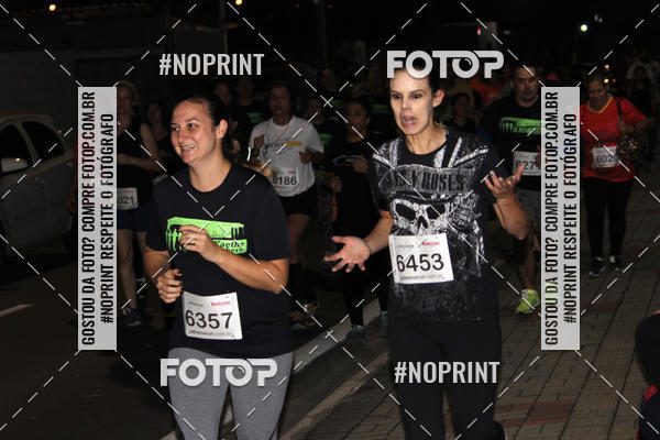 Buy your photos of the event5k Kaethe Richers - Corrida Noturna on Fotop