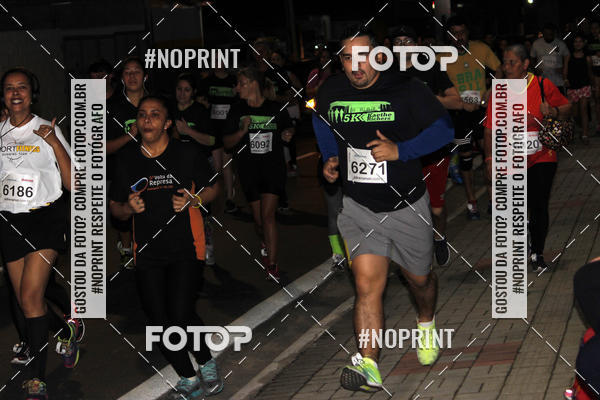 Buy your photos of the event5k Kaethe Richers - Corrida Noturna on Fotop