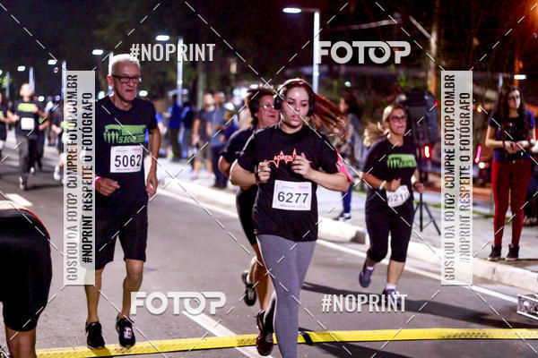 Buy your photos of the event5k Kaethe Richers - Corrida Noturna on Fotop