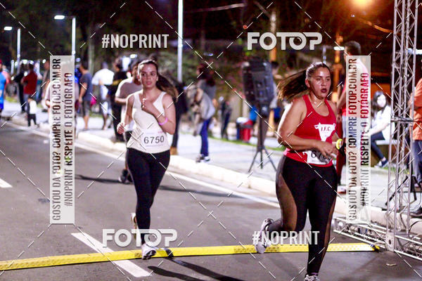 Buy your photos of the event5k Kaethe Richers - Corrida Noturna on Fotop