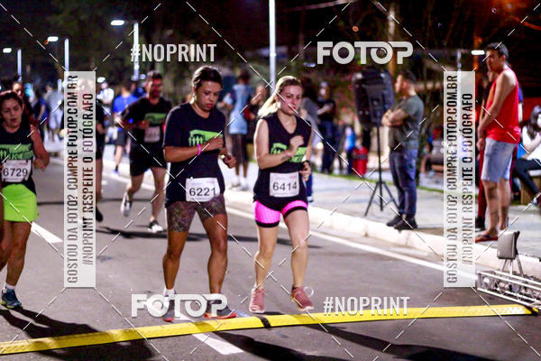 Buy your photos of the event5k Kaethe Richers - Corrida Noturna on Fotop