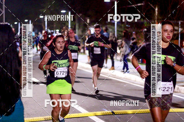 Buy your photos of the event5k Kaethe Richers - Corrida Noturna on Fotop