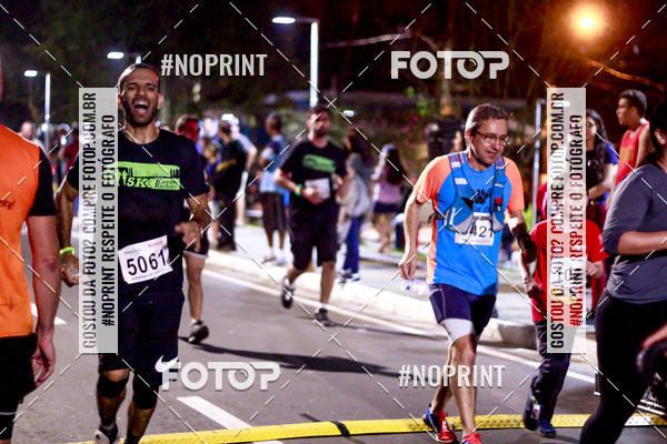 Buy your photos of the event5k Kaethe Richers - Corrida Noturna on Fotop