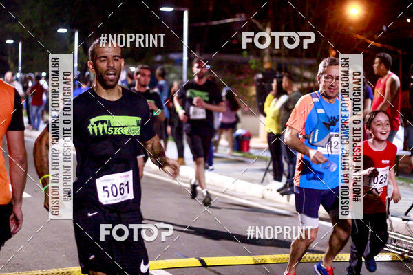 Buy your photos of the event5k Kaethe Richers - Corrida Noturna on Fotop