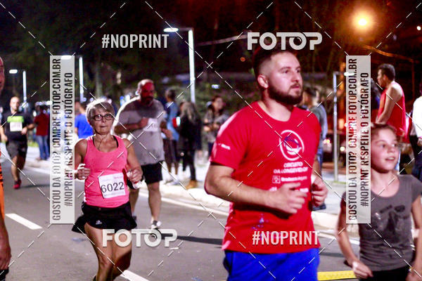 Buy your photos of the event5k Kaethe Richers - Corrida Noturna on Fotop