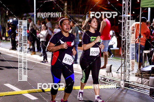 Buy your photos of the event5k Kaethe Richers - Corrida Noturna on Fotop