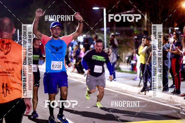 Buy your photos of the event5k Kaethe Richers - Corrida Noturna on Fotop