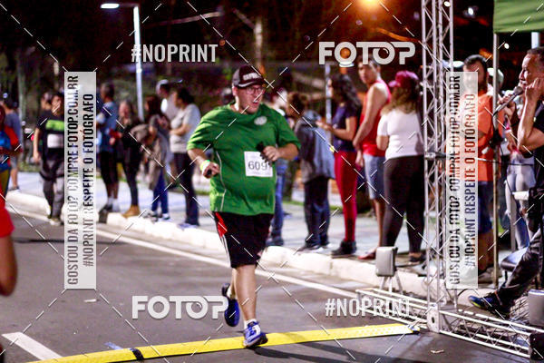 Buy your photos of the event5k Kaethe Richers - Corrida Noturna on Fotop