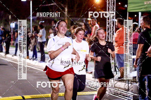 Buy your photos of the event5k Kaethe Richers - Corrida Noturna on Fotop