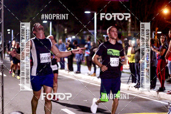 Buy your photos of the event5k Kaethe Richers - Corrida Noturna on Fotop