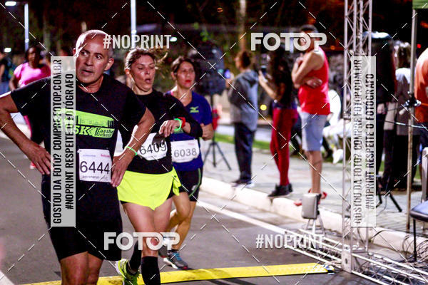 Buy your photos of the event5k Kaethe Richers - Corrida Noturna on Fotop