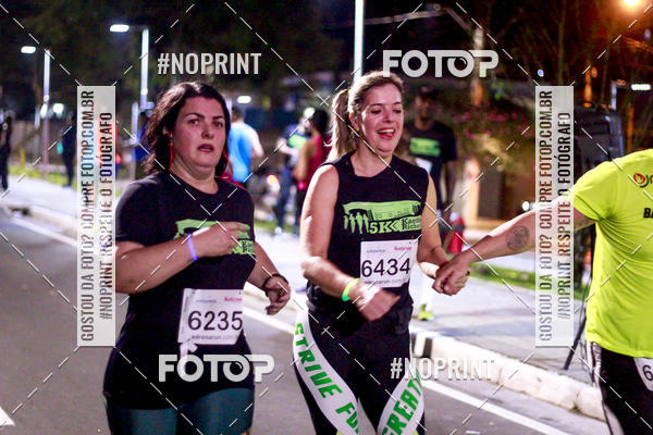 Buy your photos of the event5k Kaethe Richers - Corrida Noturna on Fotop
