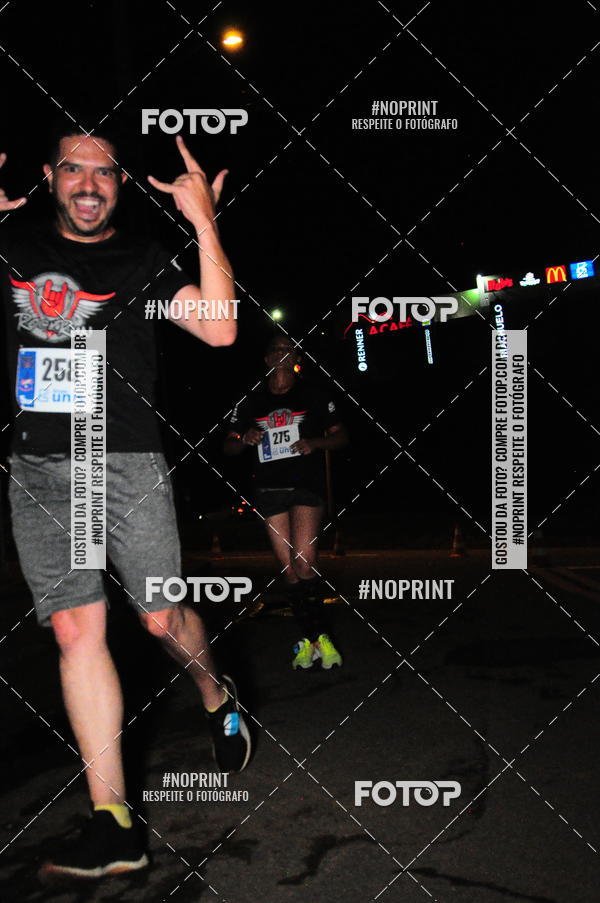Compra tus fotos del eventoVIA CAF GARDEN SHOPPING - ROCK RUN En Fotop