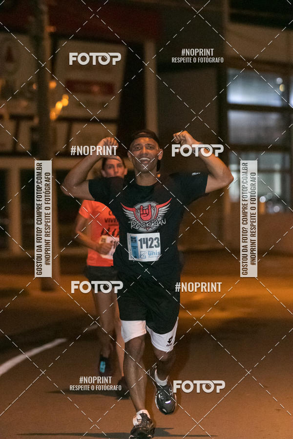 Compra tus fotos del eventoVIA CAF GARDEN SHOPPING - ROCK RUN En Fotop