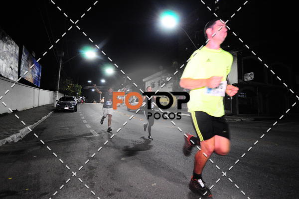 Buy your photos of the eventPA Rock Run - Corrida Noturna on Fotop