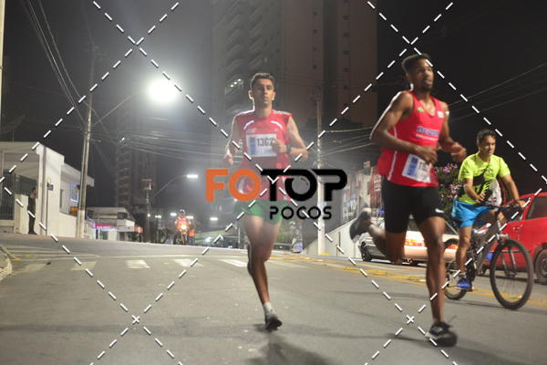Buy your photos of the eventPA Rock Run - Corrida Noturna on Fotop
