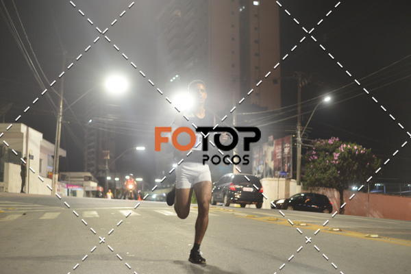 Buy your photos of the eventPA Rock Run - Corrida Noturna on Fotop