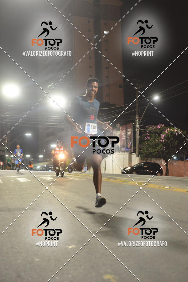 Buy your photos of the eventPA Rock Run - Corrida Noturna on Fotop