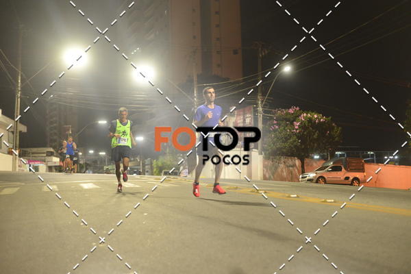Buy your photos of the eventPA Rock Run - Corrida Noturna on Fotop