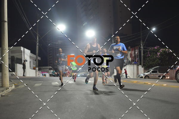 Buy your photos of the eventPA Rock Run - Corrida Noturna on Fotop