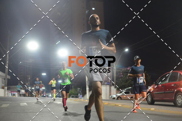 Buy your photos of the eventPA Rock Run - Corrida Noturna on Fotop