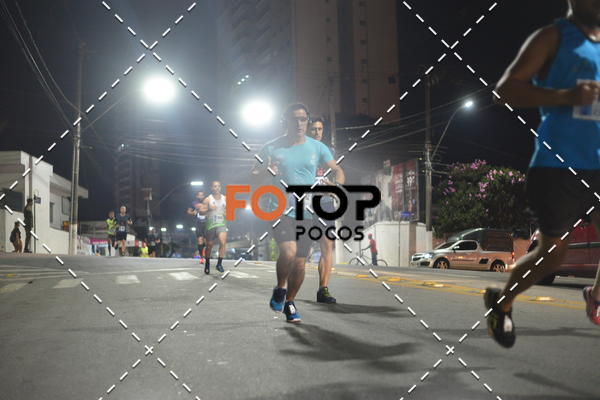 Buy your photos of the eventPA Rock Run - Corrida Noturna on Fotop