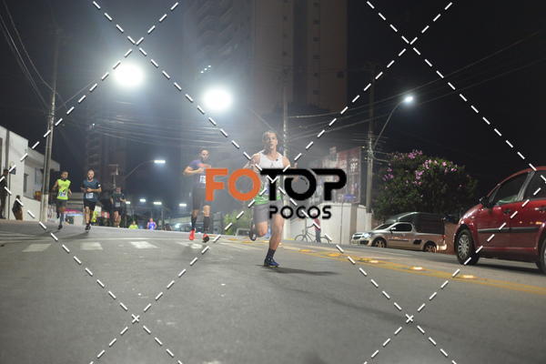 Buy your photos of the eventPA Rock Run - Corrida Noturna on Fotop