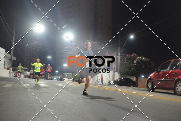 Buy your photos of the eventPA Rock Run - Corrida Noturna on Fotop