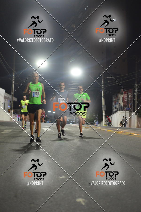 Buy your photos of the eventPA Rock Run - Corrida Noturna on Fotop