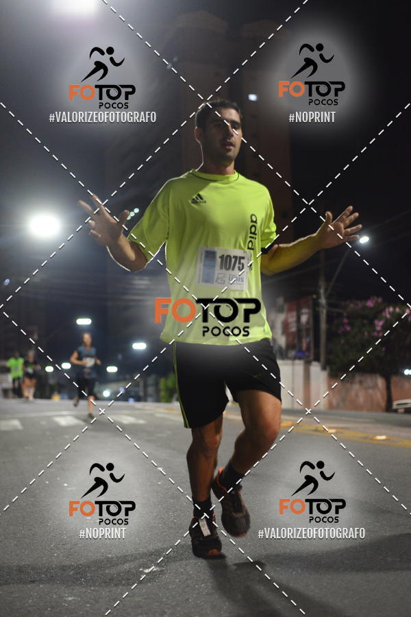 Buy your photos of the eventPA Rock Run - Corrida Noturna on Fotop