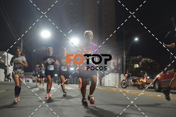 Buy your photos of the eventPA Rock Run - Corrida Noturna on Fotop