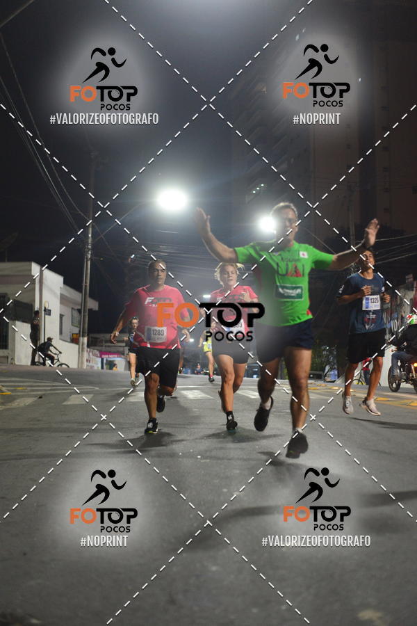 Buy your photos of the eventPA Rock Run - Corrida Noturna on Fotop