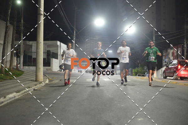 Buy your photos of the eventPA Rock Run - Corrida Noturna on Fotop