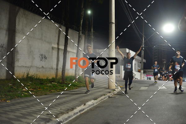 Buy your photos of the eventPA Rock Run - Corrida Noturna on Fotop