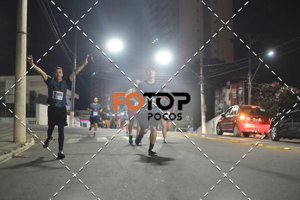 Buy your photos of the eventPA Rock Run - Corrida Noturna on Fotop