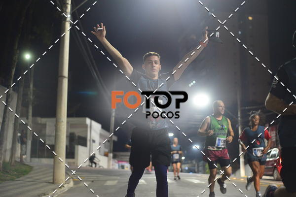 Buy your photos of the eventPA Rock Run - Corrida Noturna on Fotop