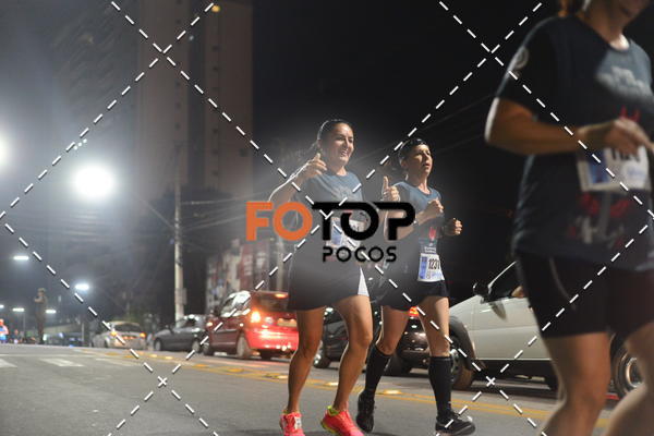 Buy your photos of the eventPA Rock Run - Corrida Noturna on Fotop