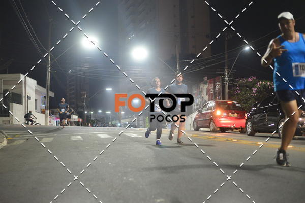 Buy your photos of the eventPA Rock Run - Corrida Noturna on Fotop