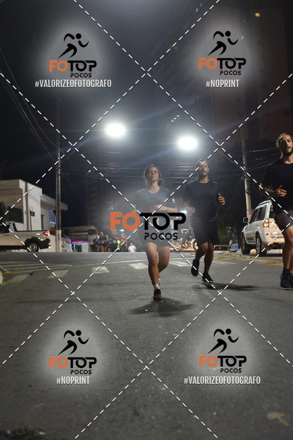 Buy your photos of the eventPA Rock Run - Corrida Noturna on Fotop