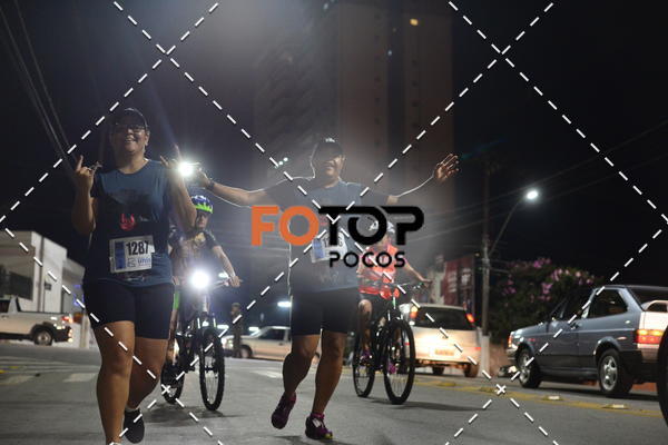 Buy your photos of the eventPA Rock Run - Corrida Noturna on Fotop